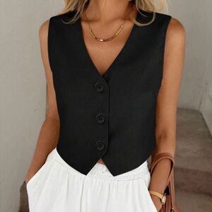 Black cropped button down vest